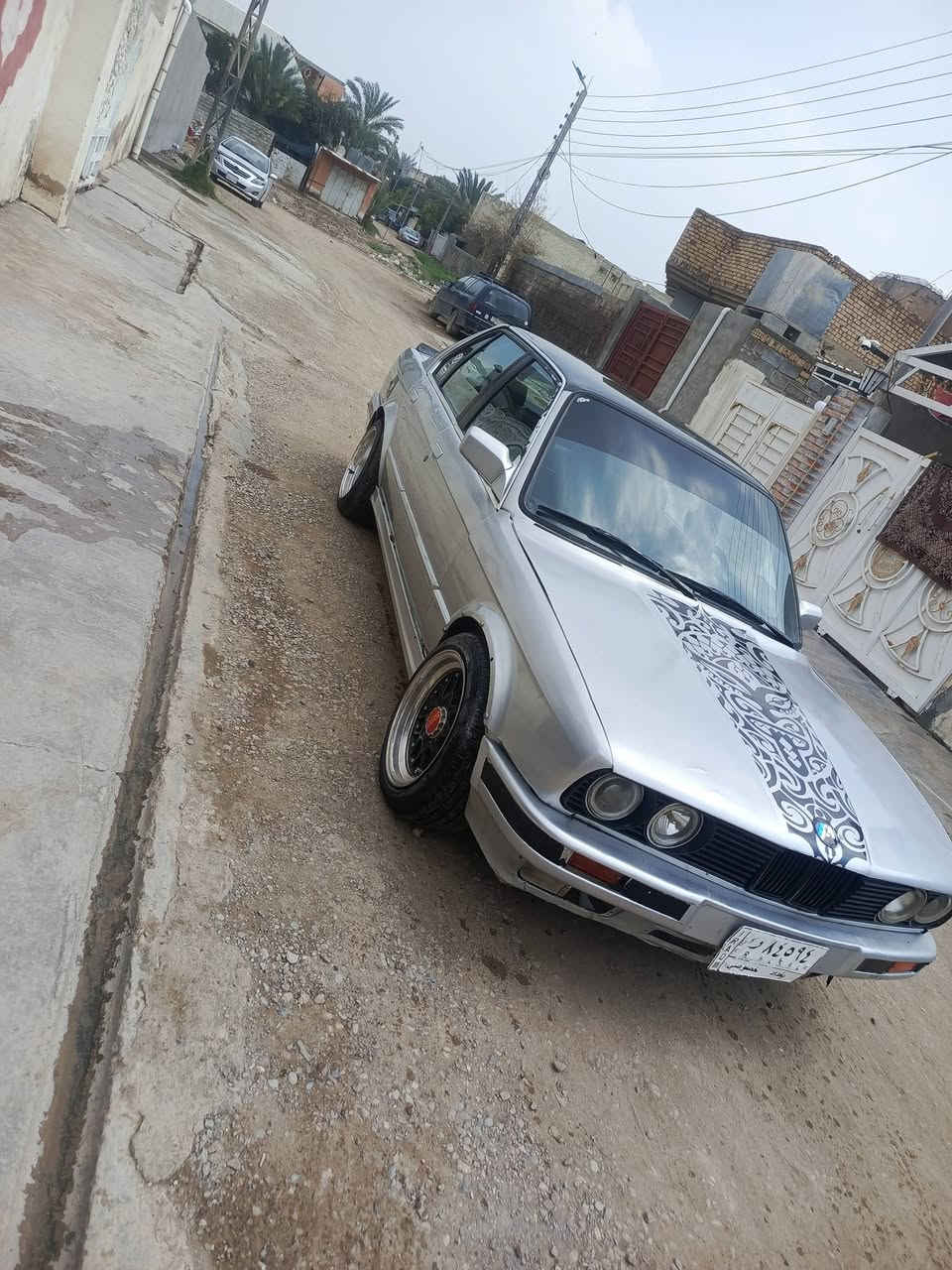 اسلام عليكم زعره موديل ٩٠
كير ومحرك صقر ٢٨ اوتو
ويل كب bbs
اكسل ٨ براغي مقغو
جان اكو شكل بسيط ويه صاحبه وانحل
رقم بغداد مشروع وطني سنويه مساقطه
بيه نقصات بسيطه 
وبيه طبه بل تحريكه شنو السبب ما اعرف
ونصق لحيه اماميه 
سعرهة ٤٥ وبيهة مجال بسيط 
***********
