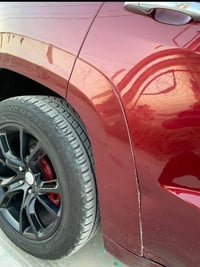 كراند شيروكي • ٢٠١٧ • ٦ سلندر