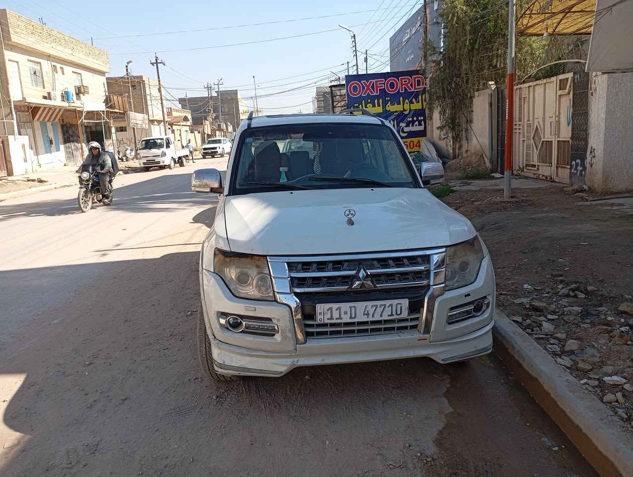 السلام عليكم عندي سياره باجيرو ،(حبتور،)موديل ٢٠٠٩ محدثه كامل المواصفات جاهزه والتحويل فوري سعر ١٤٥٠٠دولار. ( ممكن مراوس مع سياره ارماده موديل ٢٠١٢او ٢٠١٣. اني من الاشخاص محبين الارماده   جاهز     . عنوان حله شارع ٦٠مقابل مطعم نائل  حي الاساتذه  الشارع العريض مجاور مكتب اكسفورد تعليم اللغه الانجليزيه   الاتصال موبايل ***********
