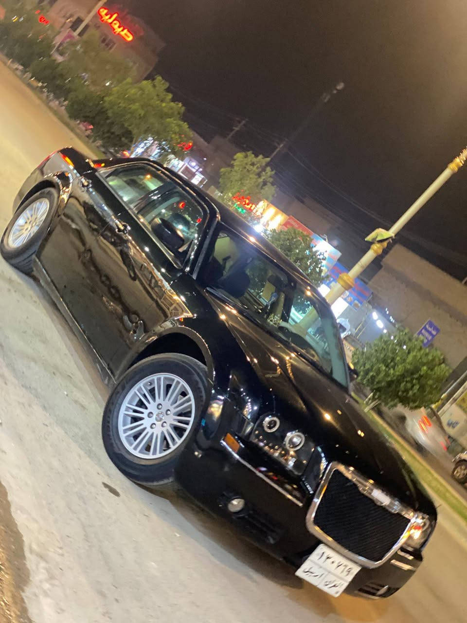 السلام عليكم
اوباما 2008 اصل. 
حادث امريكي قطعتين ( جاملغ وباب )
بالعراق صارت بيها قطعه والهلالات معمره 
مكينه 3 ونص 
تبريد قطعتين 
شاشه 
تخم تاير جديد توني شاده 
مدوشمه عام جلد 
حداديه جديده 
السياره ماناقصها شي 
رقم اربيل راعيها يريد تحويل 
بيها مازدات اخذتهن ب3 اوراق 
منضمومة غاز 
السياره غرفتها كلش كلش جديده ومامشتغله ع الخط 
السياره احلى من الصور اصفاحها موس
سعره     118 وبيه مجال
بالعافيه ع الي ياخذها
***********
