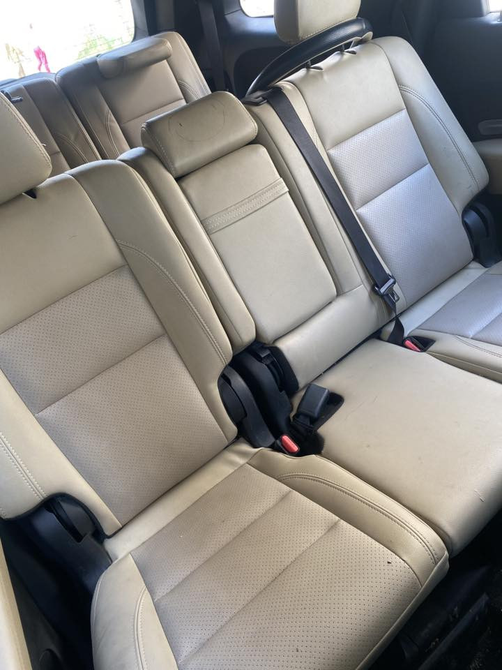 دورنكو. امريكي. موديل 19
مكفوله من الصبغ وتبديل. فقط 
دعاميه
حره رقم بغداد بسمي
موصفات 
فور ويل 
شاشه 
رادار
مانع نزلاغ
راكب 7
محرك 6 سلندر
ماشي 82

سعر 230


**إذا كنت صاحب هذا الإعلان وتريد حذفه لأي سبب، رجاءا أرسل رسالة إلى الدعم الفني**