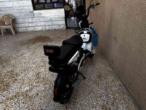 دراجه شحن HIS خمس بطاريات كلشي شغال السرعه 99 حقيقي70 دبل اشاير ضوه عالي ناصي نشرات جاذبيه هورن مدخل شحن دبل استاند  ستاند تلفون كلشي مابيها الدراجه مصار شهرين من خذيته السعر 550 للستفسار الرقم واتس اب ***********.
