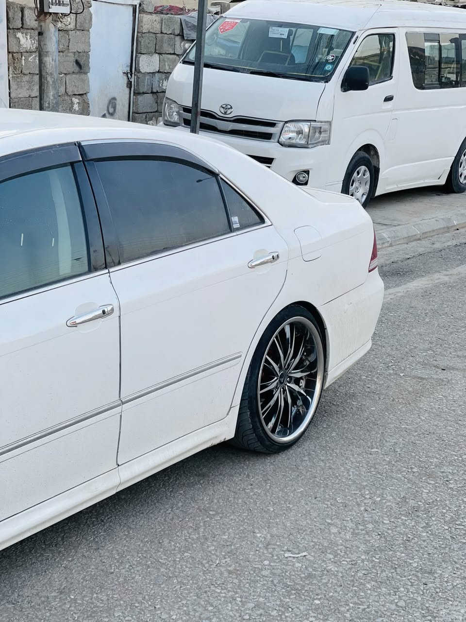 GRS~182 بڕاوە تازە داخڵ🤍📦
سەیارەکە تازە داخڵە کامل مەسروف کراوە 
٣ دوگمە
جوار تایەو ەیڵی سپۆرت لۆک لۆکن 
سعری ٥٤ مەعامەلە 
پێت زۆرە مەسج مەکە


**إذا كنت صاحب هذا الإعلان وتريد حذفه لأي سبب، رجاءا أرسل رسالة إلى الدعم الفني**