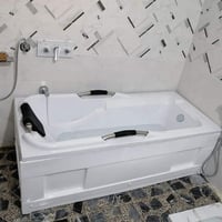 بانيو مصفح • اكريليك ضد الكسر • ١٥٠/١٧٠×٧٥ سم