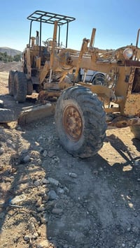 كريدر  نظيف شرط الشغل  الموديل 81 حجم 605 الهاتف 07716220206