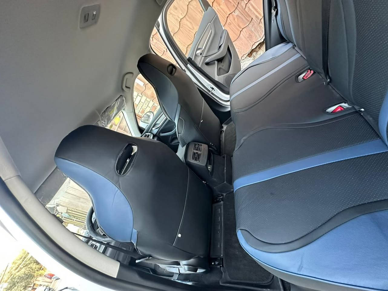 يوجد لدينا 

الدوشمة الاصليه بلاديه شرط وضمان النوعيه المثقبه 

BYD دستروي فقط ماعندي مال غير سياره 

يوجد توصيل جميع المحافظات 

كركوك- شارع المطار - قرب سيطرة حزيران القديم - مركز T2  //*********** 

بغداد -شارع فلسطين- شارع طارق // ***********
