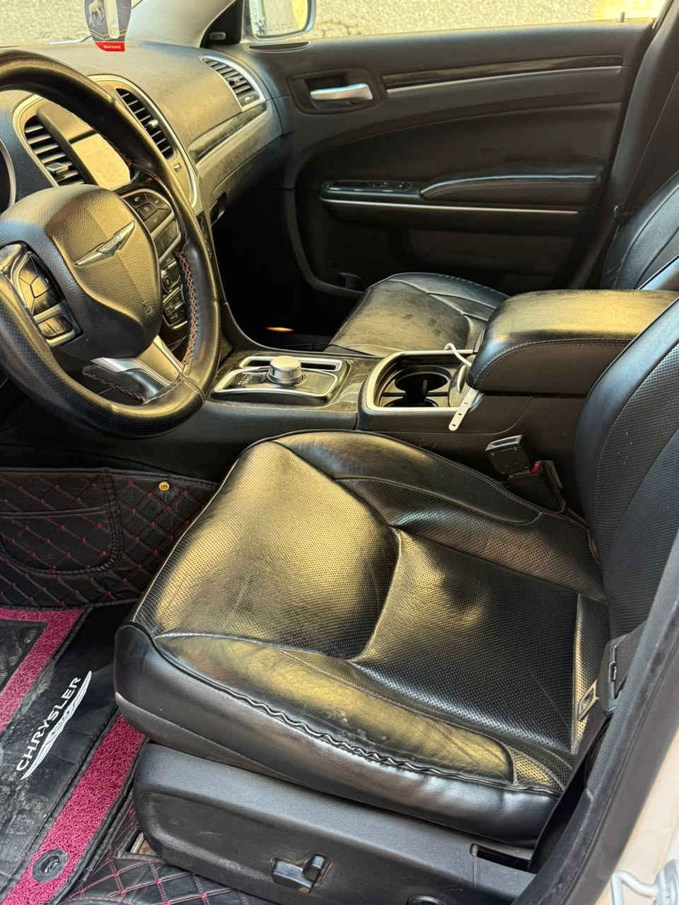 السلام عليكم
كرايسلر 2018 limited  فول مواصفات 
السياره كلين تايتل بدون ضربه وبدون صبغ 
السياره نضيفه جداً مال بيت 
للاستفسار الاتصال على الرقم 
*********** متوفر على الواتس اب
