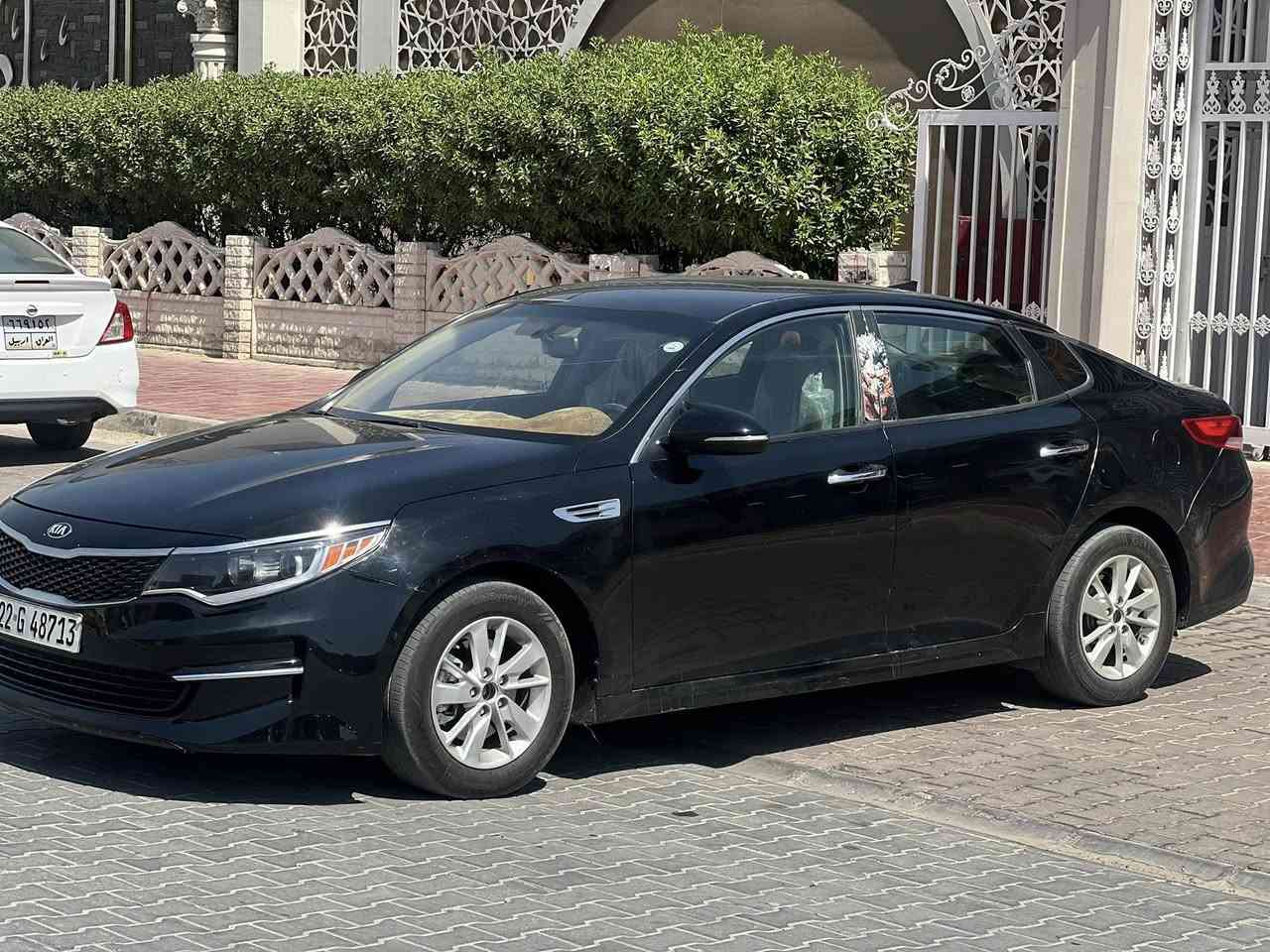 سلام عليكم اخوان
كيا اوبتيما موديل 16 
رقم اربيل سنويه لحد 2028 
بيها 4 قطع صفحه السايق 
2 حادث امريكا و 2 حادث بالعراق بدوون دواخل 
تريد مداور تريد وكاله 
السيارة مكانها نجف 
السعر 100 وبيها مجال بسيط 
للاستفسار ***********
