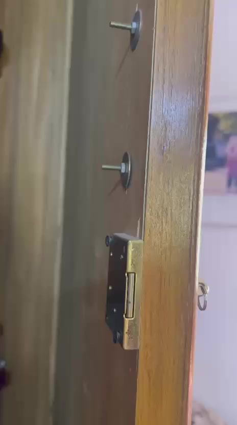 للبيع نهايتها مليون ونص
 جدا نظيفة لاكسر لا خدش 
تسكام خشب قوي مو سوكي


**إذا كنت صاحب هذا الإعلان وتريد حذفه لأي سبب، رجاءا أرسل رسالة إلى الدعم الفني**