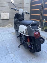 دراجه بوليس صارله -5 -اشهر طالعه من معرض دراجه نضيفه ما مفتوح برغي منه...