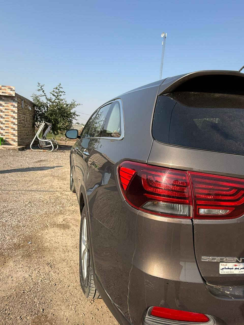 سلام عليكم ورحمه الله ✋
سورنتو «2020»  امريكي للبيع فقط .
رقم اربيل ، 4 سلندر ، 
7 راكب . قطعتين تبريد ،😏
سياره «اكلين» بيه طخه بسيطه كلش بدعاميه بجه اليسار .
 ماشيه (56) حقيقي .💯
رادار جانبي -- فور ويل 🤠

سعر( 190 )💸💸 و بيه مجال .

 سياره نظيفه . مكان شوملي بابل شركه ثامر اعطيوي لتجاره سيارات.
 مو شراي لا يتصل .

للستفسار اكثر 👈.... *********** ....
غير متواجد على نت . ✋✋
