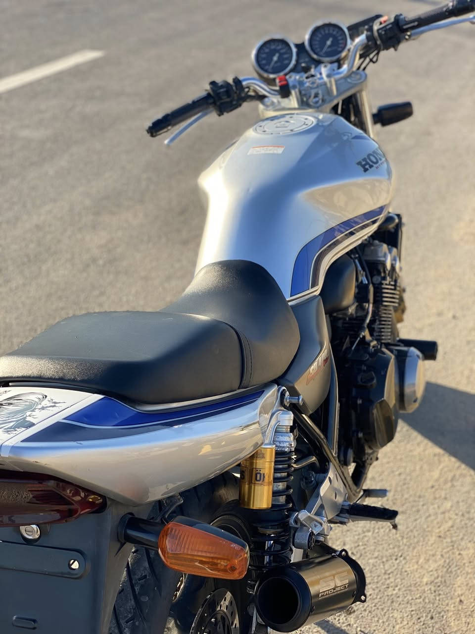 السلام عليكم Cb400جيل ثاني  هايبر 16ولف كفاله عامه 
مكاني كربلاء طويريج 
للاستفسار ***********
