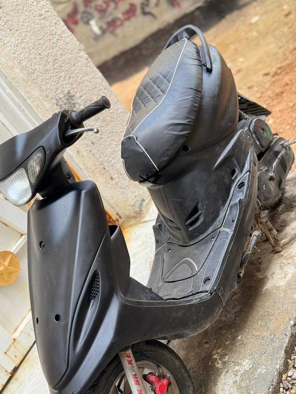 السلام عليكم
ماكس قجمه للبيع 49 بلادي الدراجه نشطه

الدراجه كامله مكمله مكفوله كفاله عامه

كهربائيات كلهن شغاله هورن اشاير نكره سلف

 للستفسار  ***********
