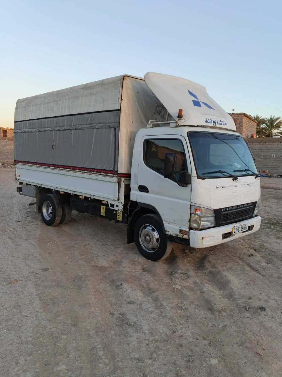 كنتر 2015 بسمي تحويل جديد كير مكينه تبريد صدر تخم تاير كفاله بيها طخه اباب السكن فقط مكاني بغداد المحموديه ***********//***********  شراي اتصل  السعر 195 وبيها مجال
