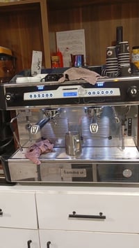 ما هو موقع تسليم الماكينة؟:  المنصور