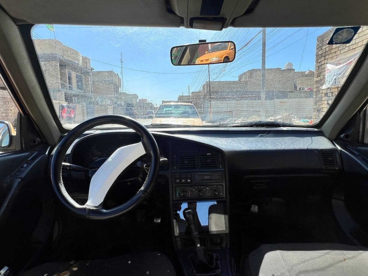 السلام عليكم
بيجو روا للبيع موديل 2009 سيارة بلادية باسمي رقم وسنوية جديدة بيها خيط تبخير وونة بالكير، شواصي بلادية الغودة بلادية، تخم تاير، باتري جديد، تحويل مباشر 

السعر 24 وبيها مجال 

للتواصل: *********** ويوجد واتساب
