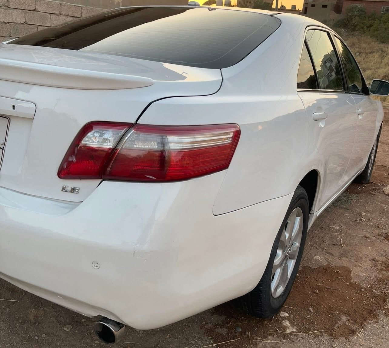 كامري موديل 2009 وارد امريكي
بيها 3 قطع صبغ بدون بدون دواخل 
شاشه ايباد تحكم ستيرن تحديد سرعه سياره نظيفه حيل  كشن كهربائي السعر 98$ بيها مجال  
عليها غرامه 250$ دولار 
مكان السياره  دهوك ***********
