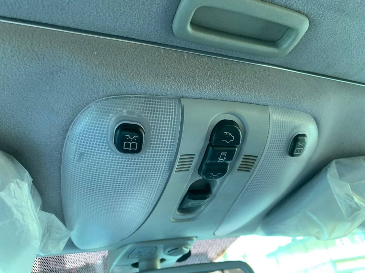 صباح الخير 
غواص ادوات موديل ٢٠٠١ جاهزه من كلشي تدفئة تبريد 
كير مكينه تخم تاير حداده من كلشي 
سعر ٩٠ ابو لمراوس اعبر المنشور 
بصره جزائر


**إذا كنت صاحب هذا الإعلان وتريد حذفه لأي سبب، رجاءا أرسل رسالة إلى الدعم الفني**