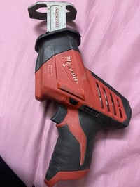 منشار ترددي مولوكي شغال على فحص للبيع 07726146509