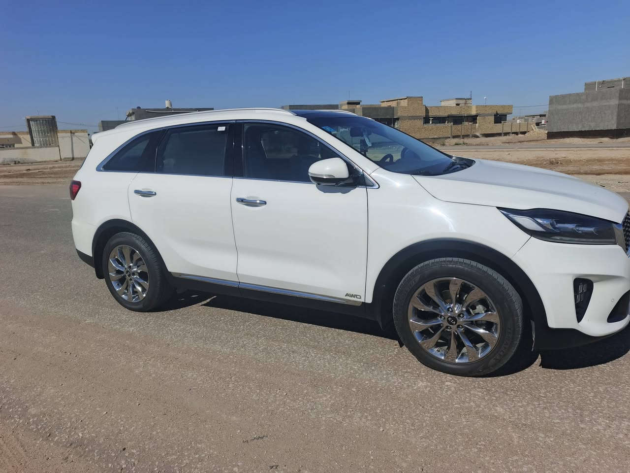 السلام عليكم.... بيع او مراوس 
سورنتو 2020 رقم بغداد خليجي ام الاربع كامرات

سياره مكفوله م̷ـــِْن الصبغ والضربه يعني كفاله عامه

سياره معروفه بمواصفاته

تخم تاير حداديه سياره جاهزه م̷ـــِْن كلشي

داخل جلد + كشنات تدفئه تبريد
محرك 6v 3600 

مكان السياره / بابل / ناحيه الشوملي

للاستفسار / ***********
