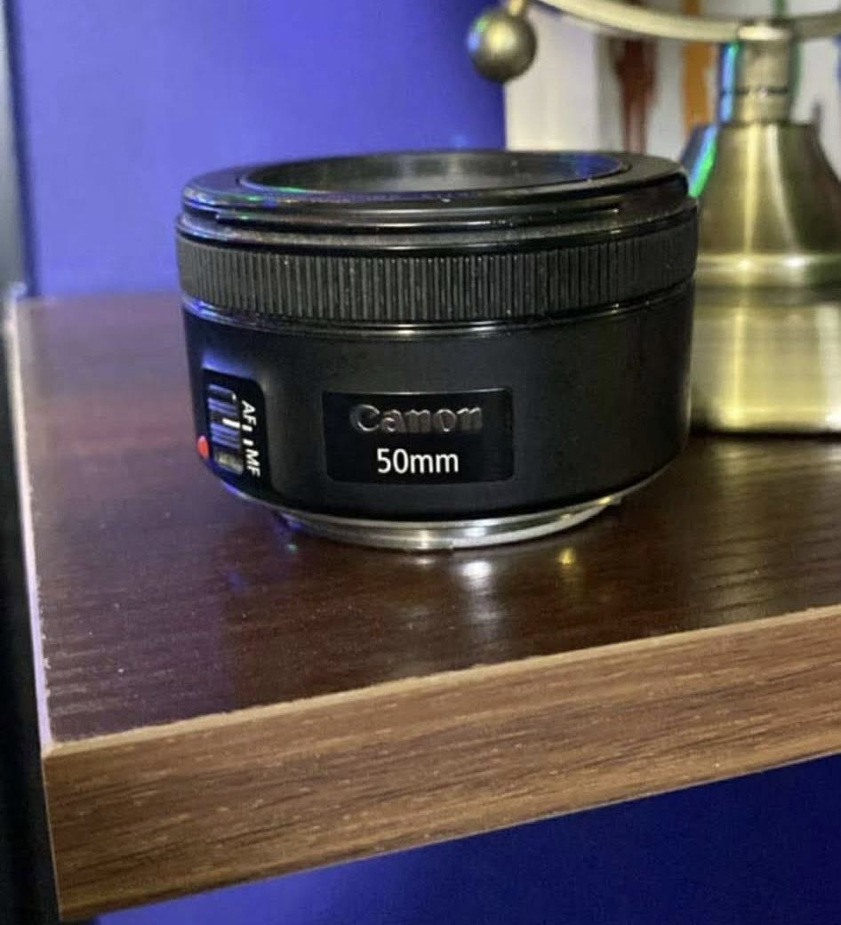 عدسات كانون كُل وحدة وقياسها موجود عليها وياهُم أدبتر تحويل كلهُم شعلة وحدة ب800 ألف وبيها مجال بسيط


**إذا كنت صاحب هذا الإعلان وتريد حذفه لأي سبب، رجاءا أرسل رسالة إلى الدعم الفني**