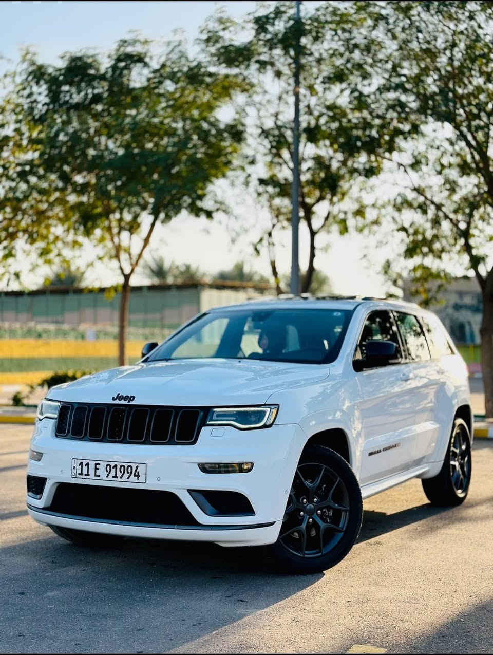 السلام عليكم 
جيب سومت S خليجي وكاله هارلم
موديل 2020 
فول مواصفات
 كفالة عامة 
* محرك 6 V 
* تحذير الخروج عن المسار . 
* جگات امامي خلفي .
* دفع رباعي 4x4 
* المقاعد الأمامية كهربائية .
* ذاكرة لحفظ وضعيات الجلوس . 
* المقاعد الأمامية  تبريد وتدفئة . 
* المقاعد الخلفية مع تدفئة . 
* انظمة القيادة .
* نقطة عمياء ..
* مقود السائق كهربائي . 
* تدفئة ستيرن . 
* سقف بانوراما .
* شاشه كبيرة مع نفكيشن GPS . 
* كشافات ضباب بروجكتر زنون . 
* تشغيل عن بعد .
* صندوق كهربائي .
* حساسات أمامية . 
* حساسات خلفية .
* كاميرا خلفية .
* مرايا متحسسه للضوء العالي . 
* محدد سرعة . 
* نظام بريك اوتماتيكي ( Auto Break System ) .
*نظام صوت هارمن كاردون
* شاشات 
* رادارات .
* المسافة المقطوعة (71000) 
* وبعد هواية مواصفات .
———————-
* السعر (315) وبيها مجال 
***********
مكان السيااره بابل
سونار السياره موجود ويا صور
