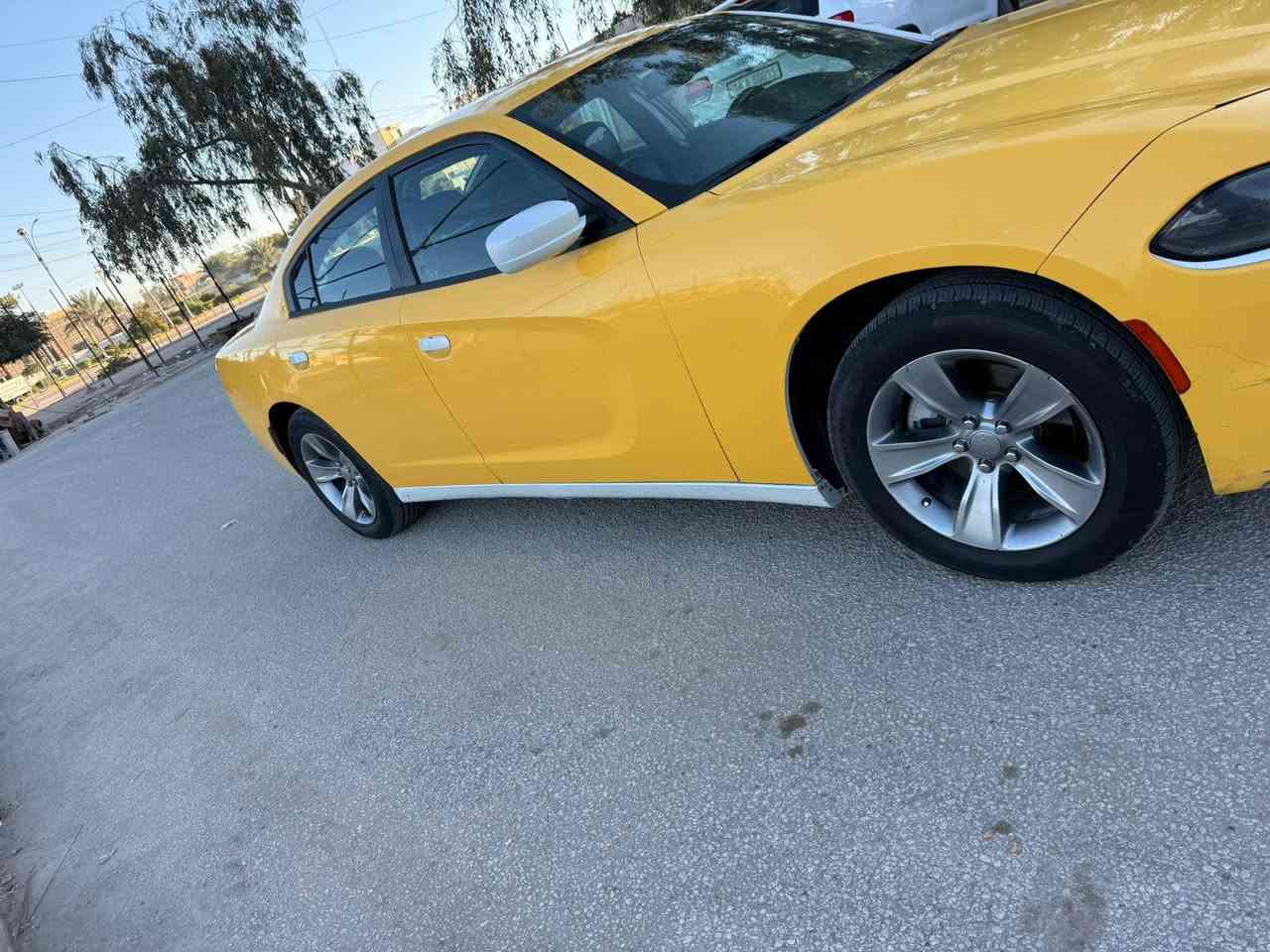 للبيع 👇🏻🔥
السلام عليكم جارجر موديل 17 معلايه21 حادثه 3قطع بدون ضربه بس سرقه نفس القطع مشدودات مكينه وكير وحداديه جاهز من كلشي السعر 165مكان السيار كربلاء المقدسة  خطها بغداد وكربلاء  ملاحضه مكلف بل نشر راعي السياره ***********
