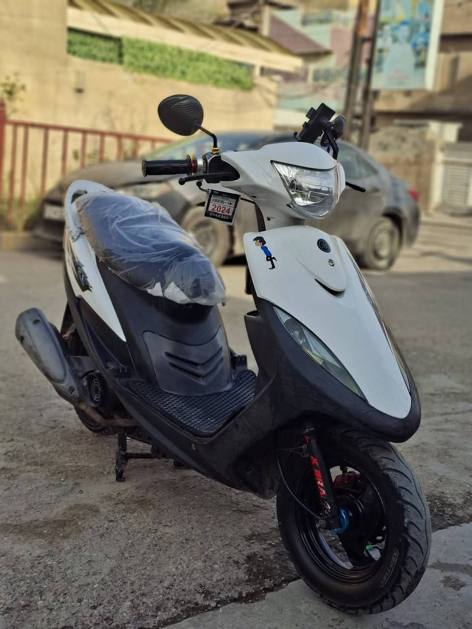 سلام عليكم دراجه ماكس دراجه جديده خير من لله شلعه معدل حلوه ومرتبه متعوب عليهه مكينه مكفوله مامفتوحه 
دراجه كفراتهه بلاديه موجوده 
اني شاد كفرات تايوان للجماليه 
كهربائيات كلهه شغاله نكره سلف 
مكينه ناعمهه 
السعر 750وبيه مجال 
المكان العبيدي 
الرقم ***********
متواجد واتساب 
وفيس
