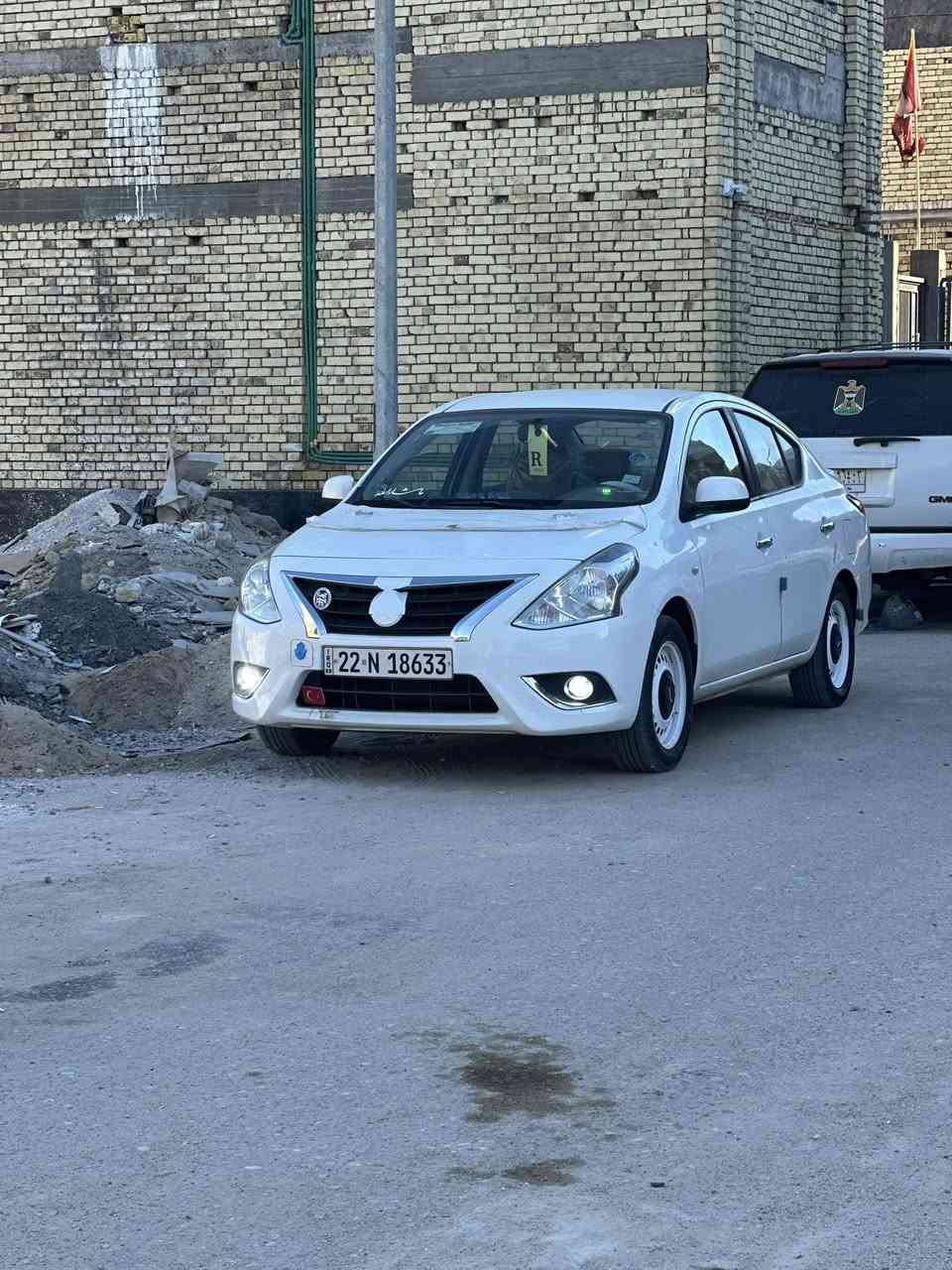 سلام عليكم نيسان سني هندي بليته زركه مديل 2023 سياره زيرو ماشيه 26 الف سياره بيه ضربه بل صندوك خفيفه وراجعه بارد بيه صبق قليل وباقي كفاله عامه السنويه السنه 2030 السعر 126 وبيه مجال عنواني بصره ياسين خريبط رقم *********** وشراي بيه خير ويدلل
