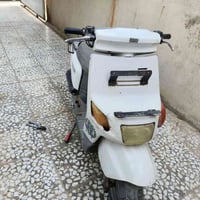 دراجات اثنين للبيع مجفتات هستوهن وحده شغاله ووحده طافيه ماعرف شبيه راي...