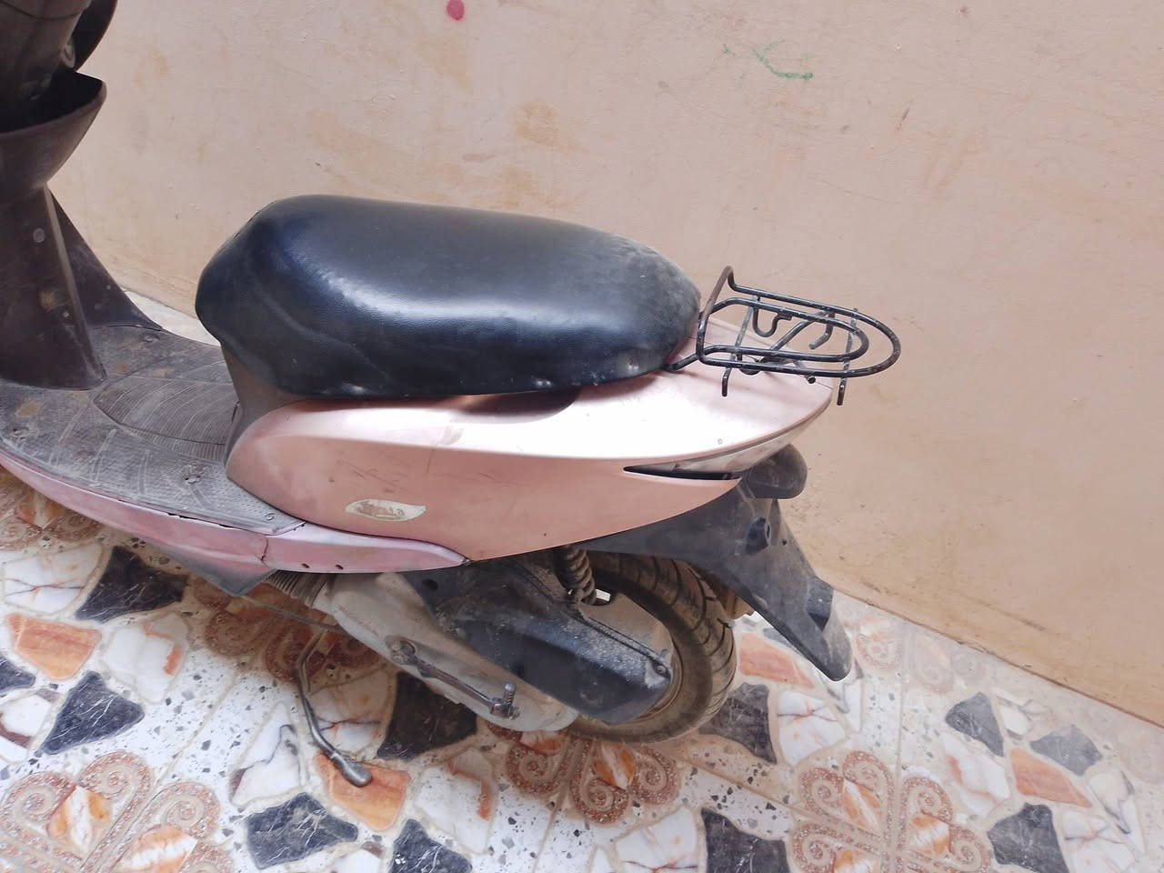 ماطور ابو السلة نضيف كله شغال بس بي خيط تبخير بس شغال كهربيات كله شغالة السعر 275 الاتصال ***********
