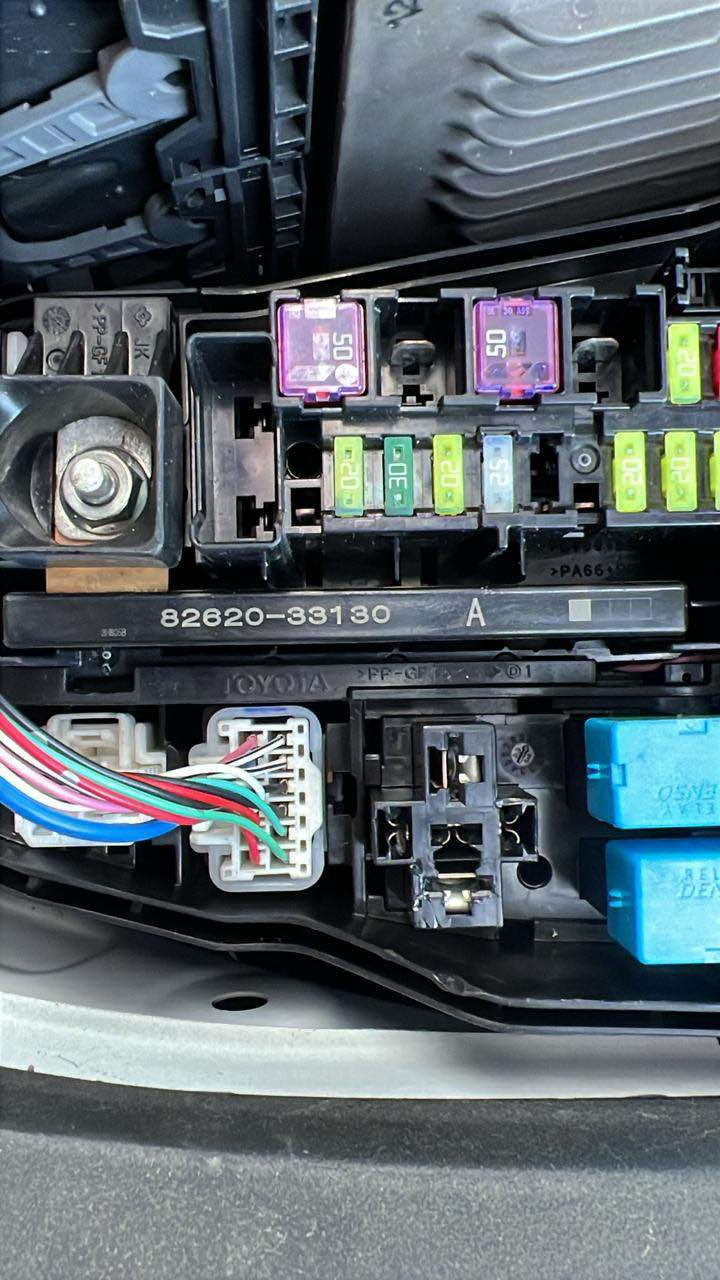 يتوفر غراض كامري 2018-2025

اربیل سناعە جنوبی و عندی توصیل 
***********
*********** أربيل, العراق
