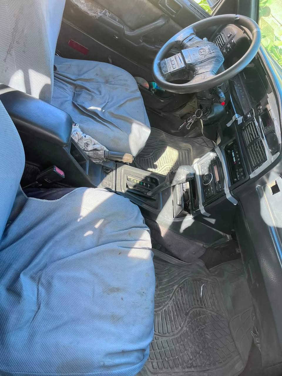 سوناته وإن موديل ٩٣ سنويه ٢٩ تكفل بتحويل أبيع كوم حديد سعر ١٥ بيها مجال شراي يتصل ***********
