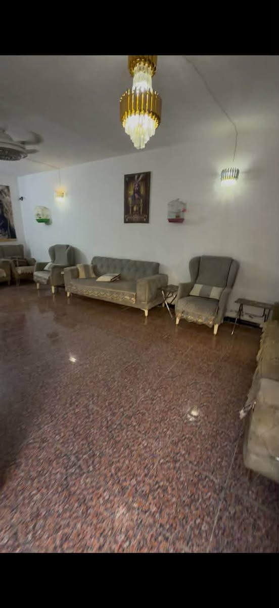 يالله بيت للبيع منطقه حي الجهاد المساحه100متر واجه5نزال20قطع مرتب حلو يباع بسعر ارض بيت مرتب هوه سعره جداً مناسب السعر130مليون وبي مجال للاستفسار***********
