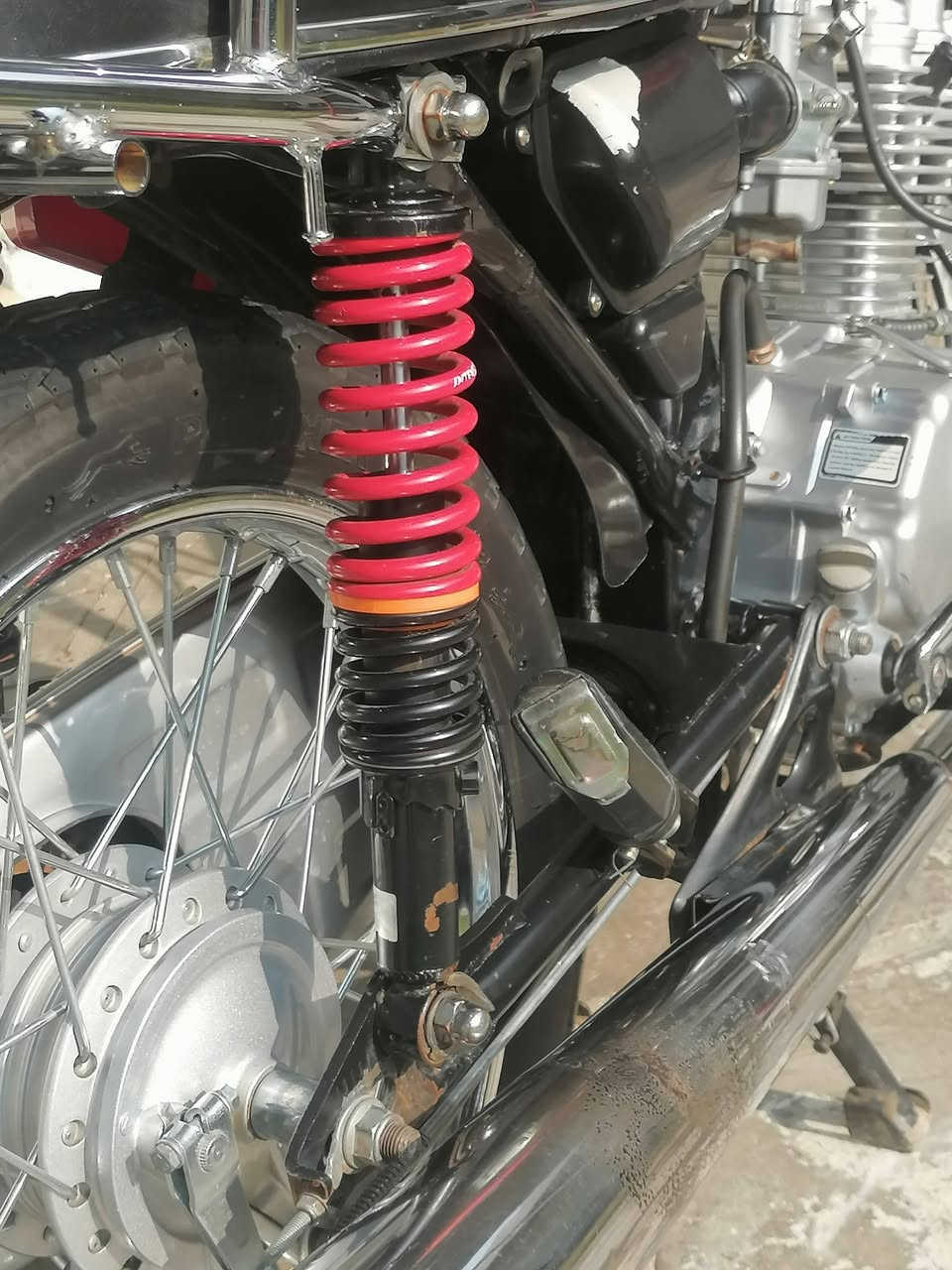 سلام عليكم
للبيع نامة تعمير شلامجة مديل 23 دراجة قوية كاملة مانقصة بس صفاحية جهه شوته 7اوراق استنساخ شركة فيافي البصرة السعر 825وبيها مجال بسيط مكان ديوانية حي العامل 
***********
