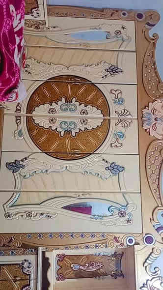 غرفه اخشاب للبيع العنوان ناصريه مدينة الصدر   السعر 800 وبيها مجال استفسار وتساب ***********
