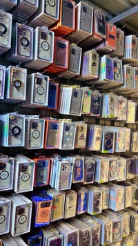 عرض 100 كفر ايفون ب 50 الف دينار وتوصيل مجاني رقمي 07719088618