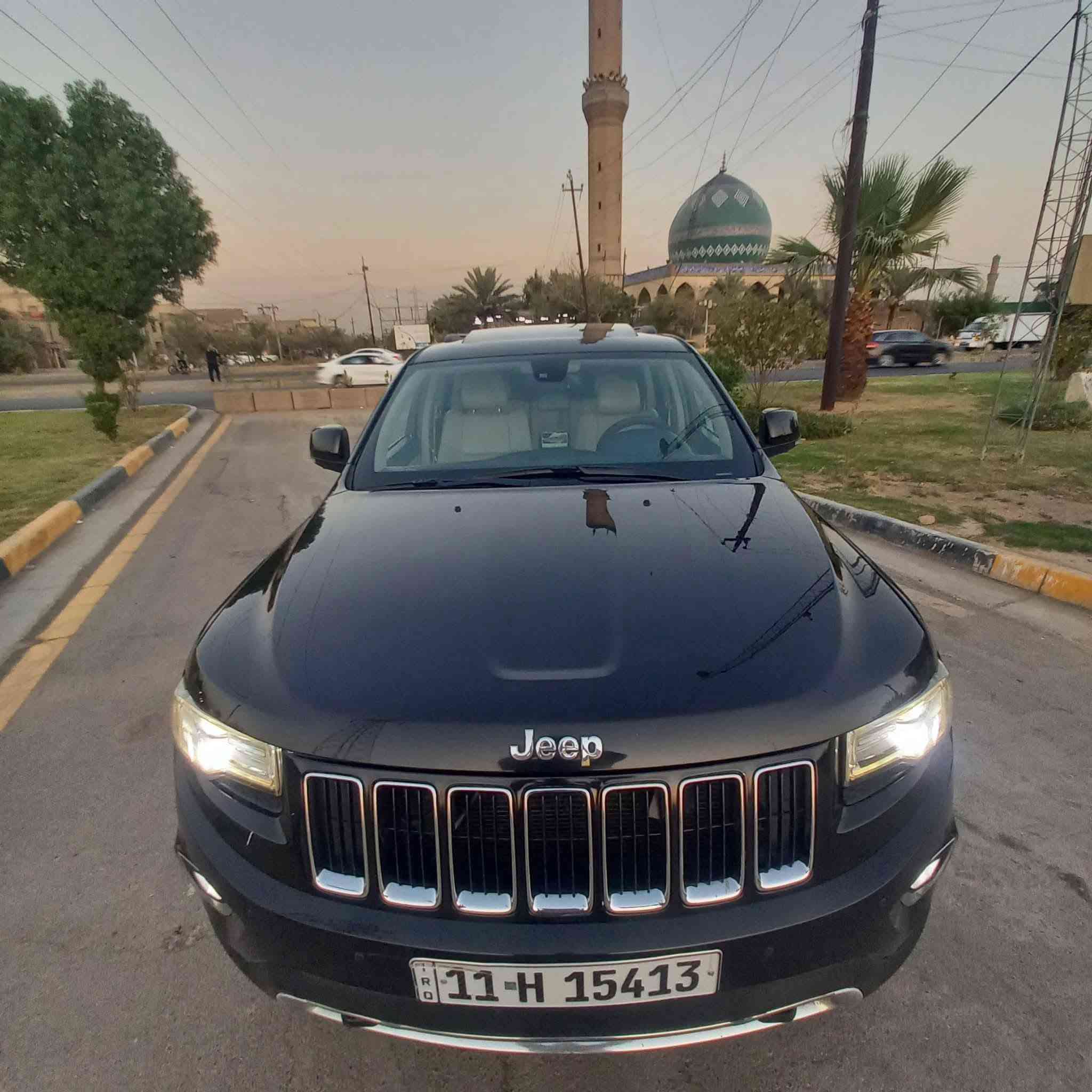 السلام وعليكم للبيع جيب لمتد خليجي 2014 رقم بغداد انگليزي مشروع وطني  بسمي 

مواصفات السياره
المسافه المقطوعه 105mi
محرك 6 سلندر 3600 
بصمة تشغيل + بصمة أبواب
كشنات الاماميه كهرباء 
شاشه لمس
بلوتوث
مداخل أواكس ويو إس بي
حساس خلفي
تحكم ستيرن كل الجهات
مثبت سرعه
نظام ايكو تقليل صرف البنزين
گير طياره 8 نمر
نظام سبورت S
فور ويل 4*4
مهبط هؤاي نضام جكات 
فتحة سقف بنراما
داخل بيجي
يدات نيكل بلادي 
ويل 18 بلادي
لايت زنون عدسه LED + كشاف
بگ لايت LED
لايت عدسه زنون يصعد وينزل وي حركة الستيرن
گاعيات شركة Jeep
دخول ذكي
تشغيل عن بعد
أشاره بالمرايه
مري الداخليه معتمه ومري الجانبيه حساسه للضباب تعمل تلقائياً
شفتات بالستيرن
تبريد قطعتين ثلج مركزي
إشارة ترحيب
زراگ لايت
أناره داخليه LED
دبل هوك سحب إمامي وهوك خلفي

فتح وغلق الصندوق عن بعد
5 وضعيات قياده ماوس تحكم وضعيات
السياره ع إيدي عليها ادامه كامله وجاهزه گير ومحرك كفاله وحداديه جديده جاهزه من كلشي 

ملاحضه السياره بيهه قطعه وحده تبديل باب السيايق بلادي مطابق ١٠٠% بدون صبغ بدون معجون ودوسه جوه باب السايق بيهه تعمير شويه وباب خلفي مبدل نرمايد فقط

السعر[ 195 ] 

للستفسار واتساب تصال فقط ***********
