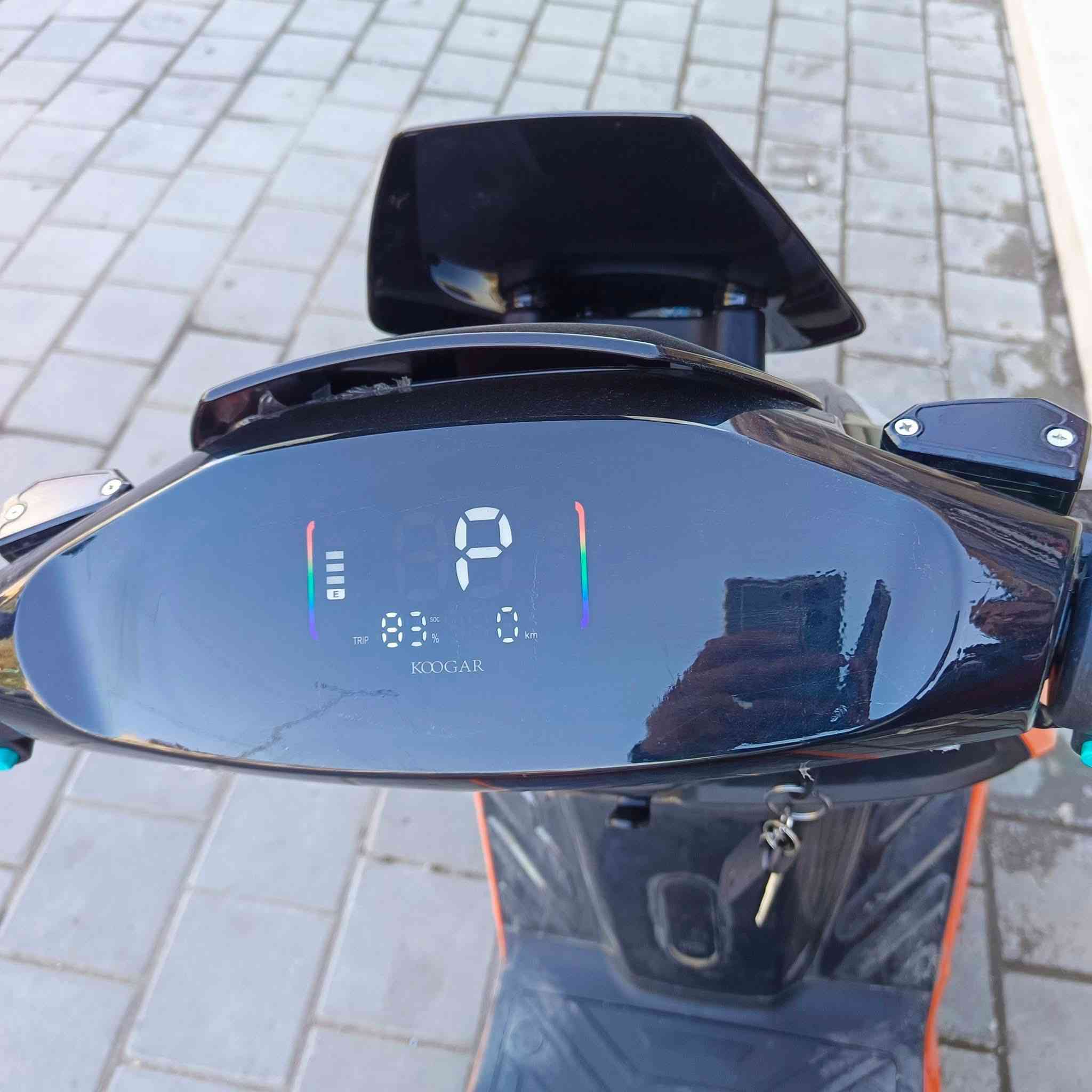 دولفين مال مؤيدطيارة ملف الفين بطارية ليثيوم 30 امبير 72 فولت مستخدمة شهر بس مغلفه تغليف ضد الشخوط سرعه 90 حقيقي بلويز تقرة نسبه شحن بلشاشة سعر مليون و325 مكاني بغداد الحرية اوساحه عدن 

***********
