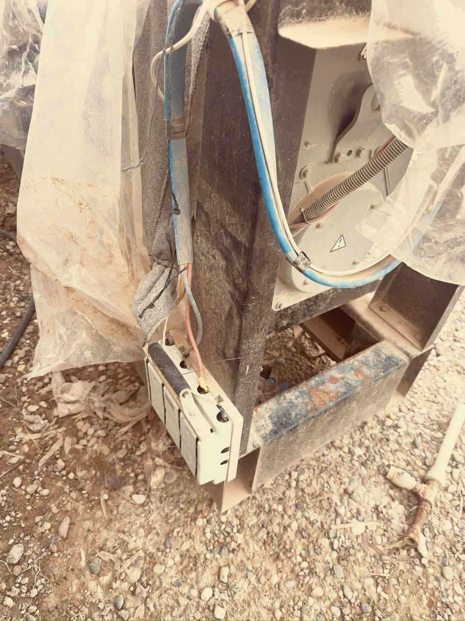 السلام عليكم محرك دايو سته جديد للبيع مشغل عليه غطاس ٤٠ حصان + ضاغطة
كهرباء ماكو استغل الفرصة لا يعطش زرعك 

السعر ٣٥ ورقة قفل

***********
