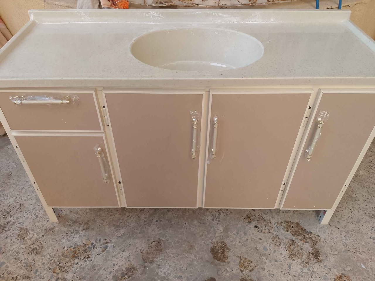 سنكات تزكام متر ونص مرمر 215 توصيل موجود جميع مناطق البصره حجز وتساب *********** البصرة, العراق
