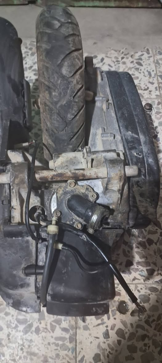 يالله السلام عليكم اخوان اراض بطه 2003
تفصيخ الغراض جديده المكينه شغاله اول فتحه البوشه والبستم البلادي موجودات اذا اتريدهن هم اطكياهن ابيع شلع سعرهن 125 وبيهن مجال للطيبين 
العنوان / حي الحر الثوره قرب فلكة الثوره 
الرقم/***********
