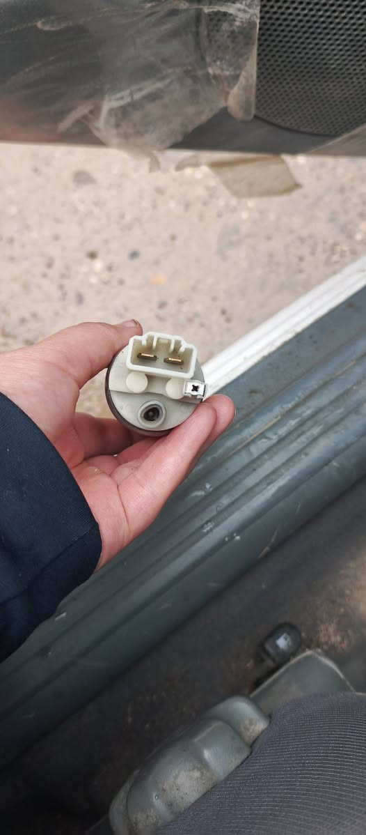 سلام عليكم
عنظي فيت بامب للبيع المنشاء امريكي اصلي يرهم على جميع السيارت 
للتواصل /***********
العنوان / الحمدانيه قرب تمثال مريم العذراء(شارع الحزام)
السعر / 15 الف دينار
