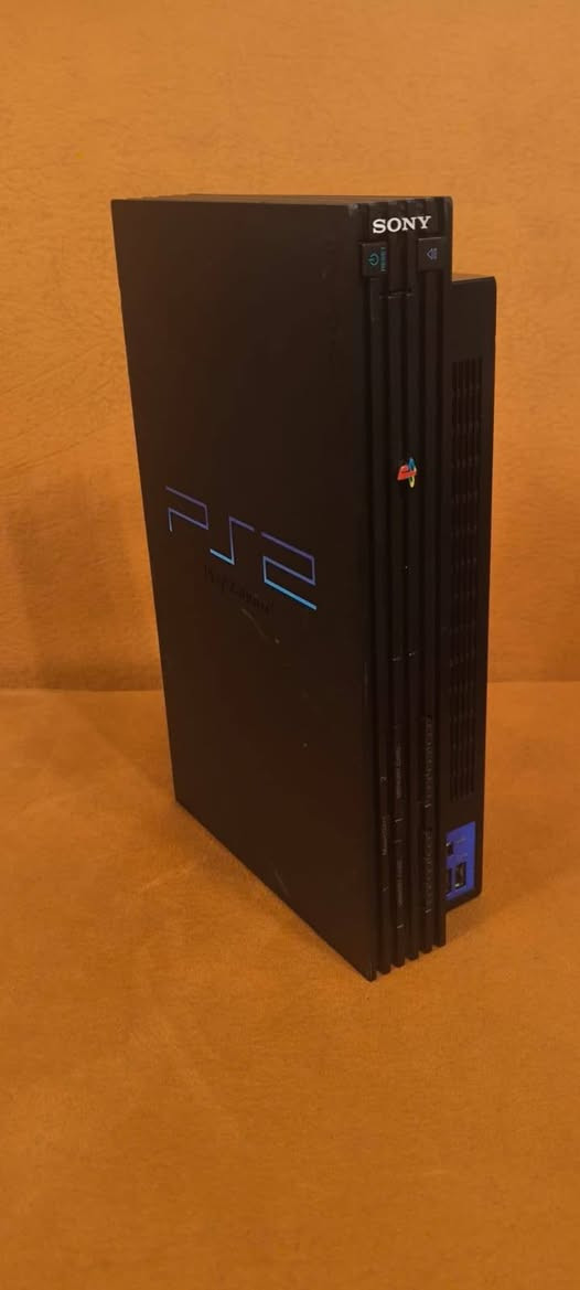 Ps2 💯.         

شبه جديد 
جوستك جديد بالباكيت 
الاول باندل لون رصاصي 🔥
الثاني لون اسود . نضيف 🔥
وايرات جدد 
هارد 32 العاب خير من الله
يدعم اقراص . 
قابل للتحويل الى فري ريجن 

اجهزة اصليات ياباني شرط سوني اصلي 💯

يتوفر خدمة توصيل لكافة المحافظات 🚚.

***********  يتوفر خدمة واتساب 
ممتواجد بالفيسبوك

السعر. 55 الف وتوصيل مجاني 🔥🔥
