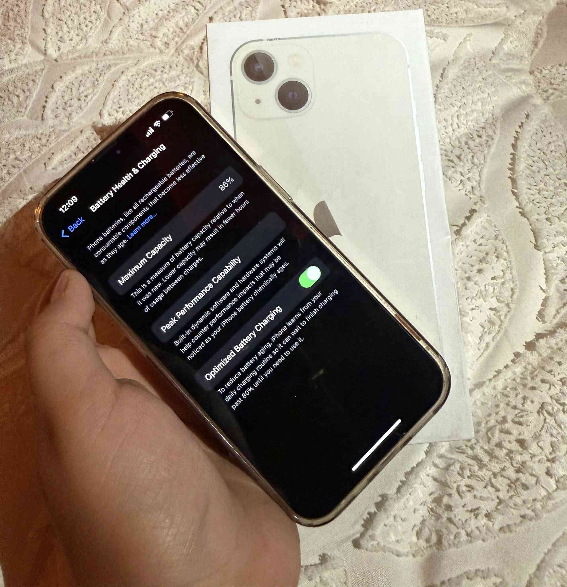 سلام عليكم متوفر جهاز 13 عادي جهاز نضيف قبل كم يوم اشترينا كلشي مابي بعده بحاله الوكاله ذاكره 128 بطاريه 86 شخط مابي وسعره 450 وبي مجال الطيبين البصره قضاء الدير ولعنده استفسار على الجهاز خاص وهم يرهم مرارس بايباد ابل 10 او a16


**إذا كنت صاحب هذا الإعلان وتريد حذفه لأي سبب، رجاءا أرسل رسالة إلى الدعم الفني**
