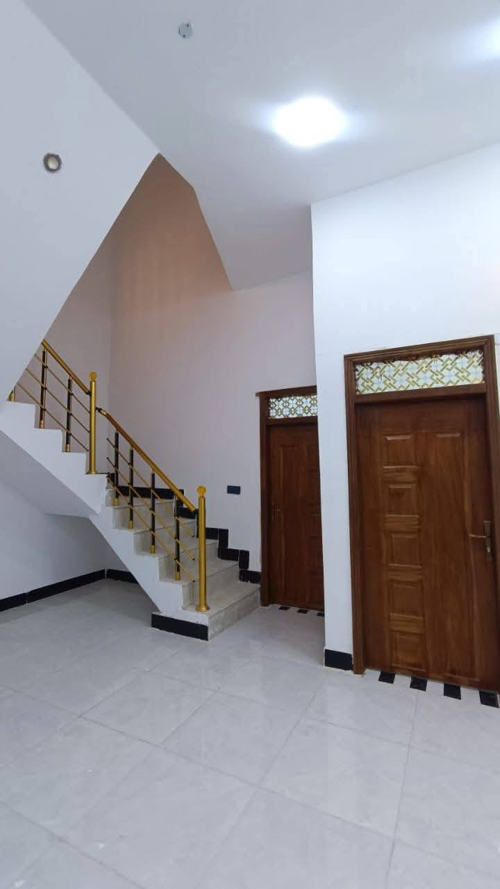 🏠 للإيجار
يتوفر بيت سكني مرتب ومميز جدًا، جاهز للسكن مباشرة:

✨ تفاصيل البيت:

غرفتين نوم 🛏️

ديوان واسع 🛋️

صالة عائلية

مطبخ

صحيات داخلي + خارجي 🚿

كراج سيارة 🚗

🏡 البيت نظيف ومرتب جدًا ومناسب للعوائل

⚡ كافة الخدمات متوفرة بالكامل (ماء، كهرباء، طرق)

📍 الموقع: الجزائر قرب الشارع العام 

📞 للاستفسار: ***********
