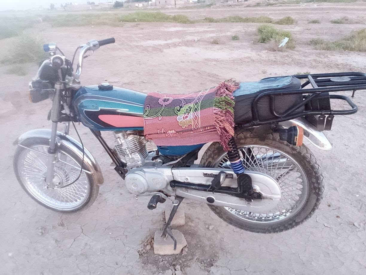 سلام عليكم دراجه البيع وراق صولي  موديل 20
سعر 575وبيه مجال الطيبين  مكان قلعه سكر قريه عگيل 
تعال خاص وتلل


**إذا كنت صاحب هذا الإعلان وتريد حذفه لأي سبب، رجاءا أرسل رسالة إلى الدعم الفني**