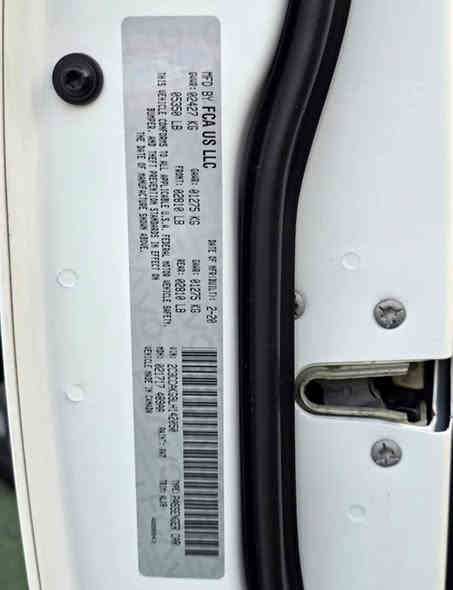 اوباما موديل ٢٠٢٠ وارد امريكا ماشي ٨٨ الف السياره بحاله جيده السعر ١٢٥ ورقه اتصال ***********
