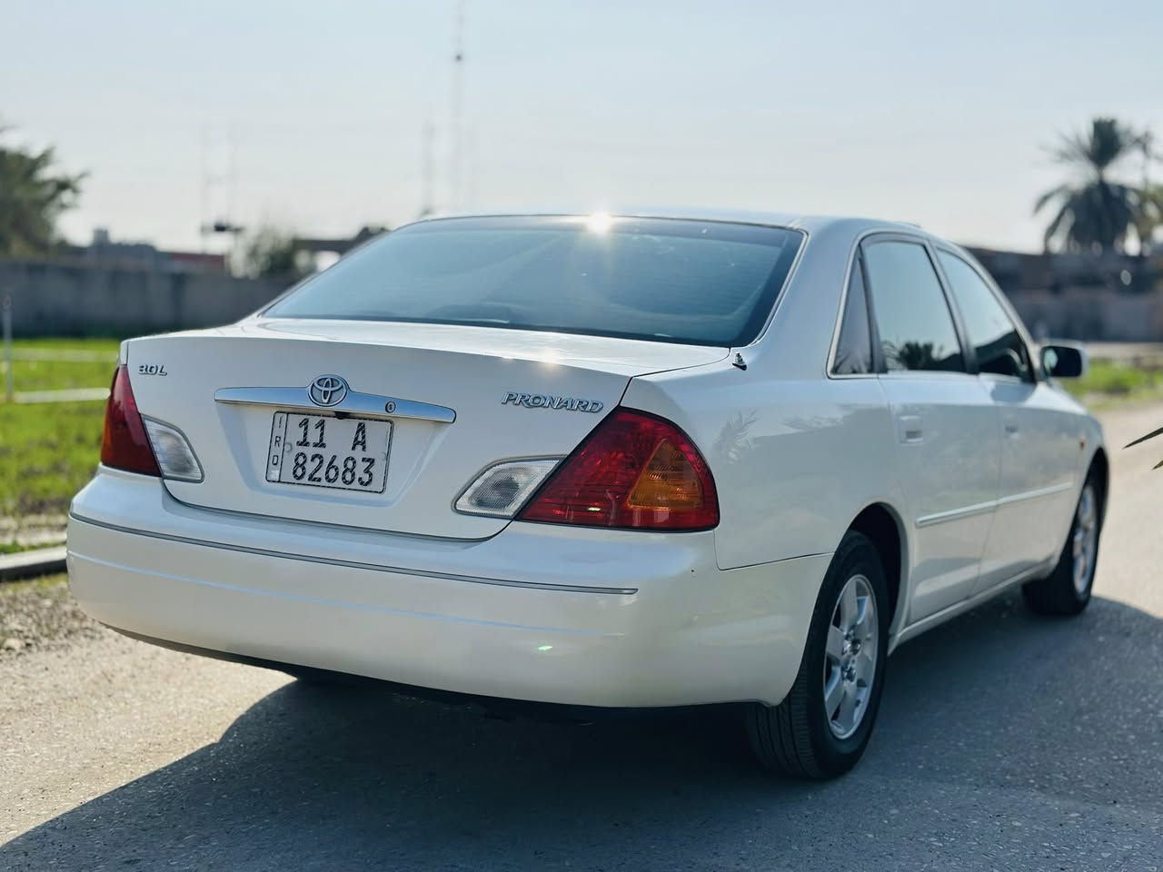 السلام عليكم…
للبيع تويوتا افيلون  موديل 2000 
رقم بغداد دولي. باسمي شرط التحويل 
كير محرك شرط 
صدر تايرات كلو جديد 
سياره جاهزه ما ناقصها برغي 
بيها الجاملغات الوره مرشوشات 
السعر 110 بيها مجال 
للاستفسار ***********
مكان السياره تكريت العلم سمره
