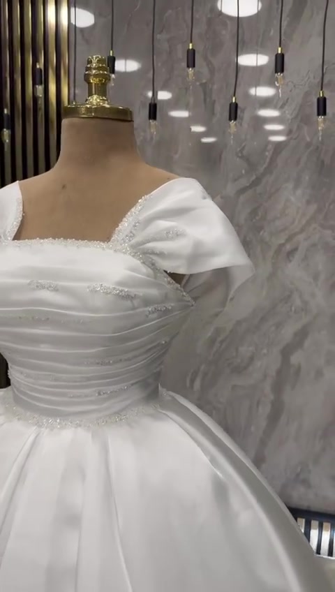 بدلات زفاف والوان  وفساتين   باسعار مناسبه كله نضيف


**إذا كنت صاحب هذا الإعلان وتريد حذفه لأي سبب، رجاءا أرسل رسالة إلى الدعم الفني**